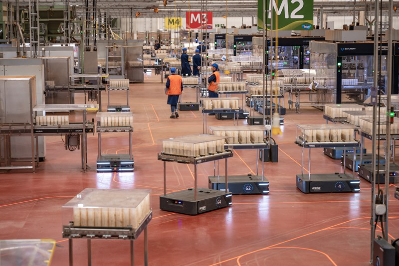 Carrybots’ HERBIE AGVs adopt Delta’s M∞Vair 01 Wireless Charging Systems to increase uptime in dusty environments and enhance the autonomous operation.